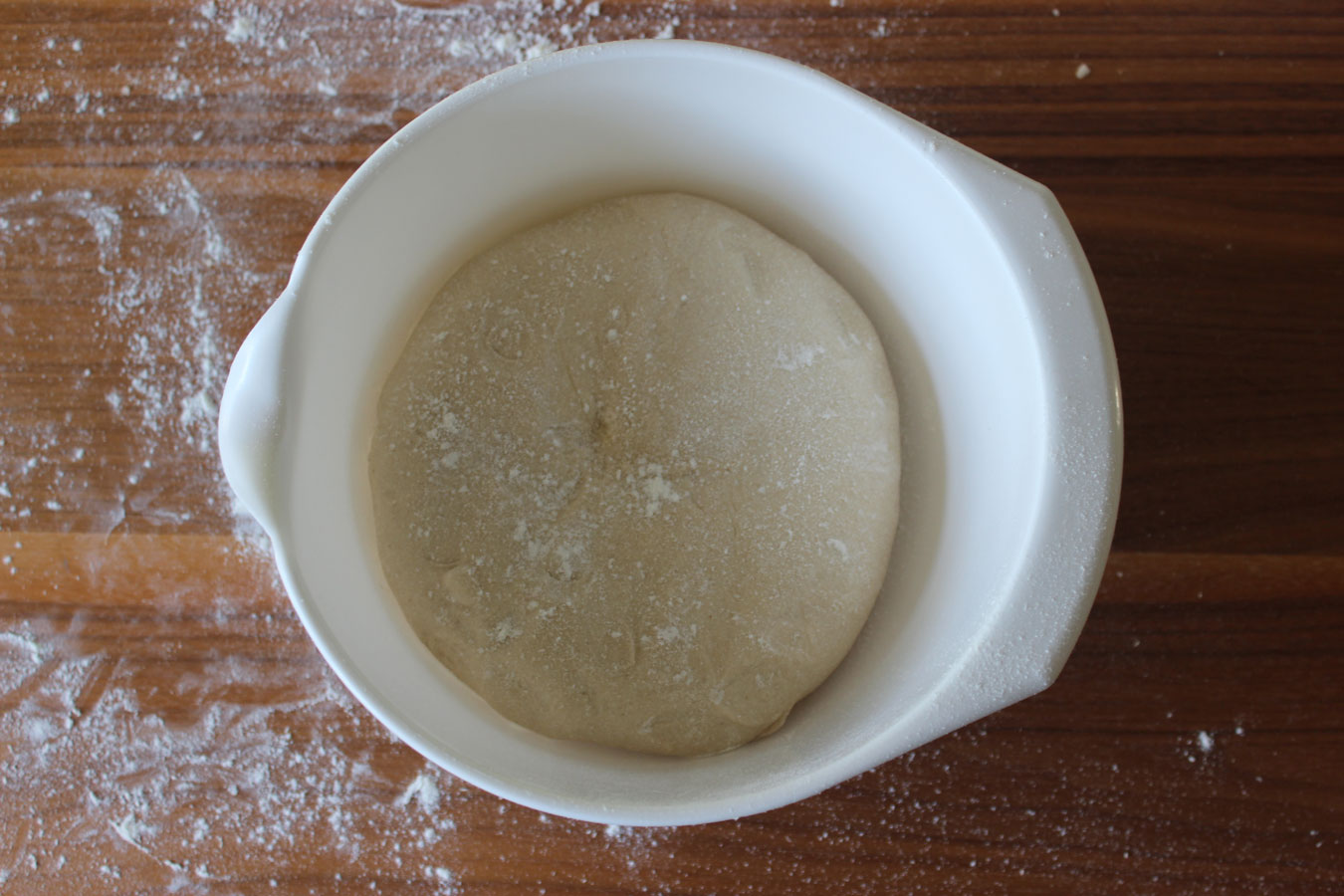 Mischbrotteig vorm ersten Gehen