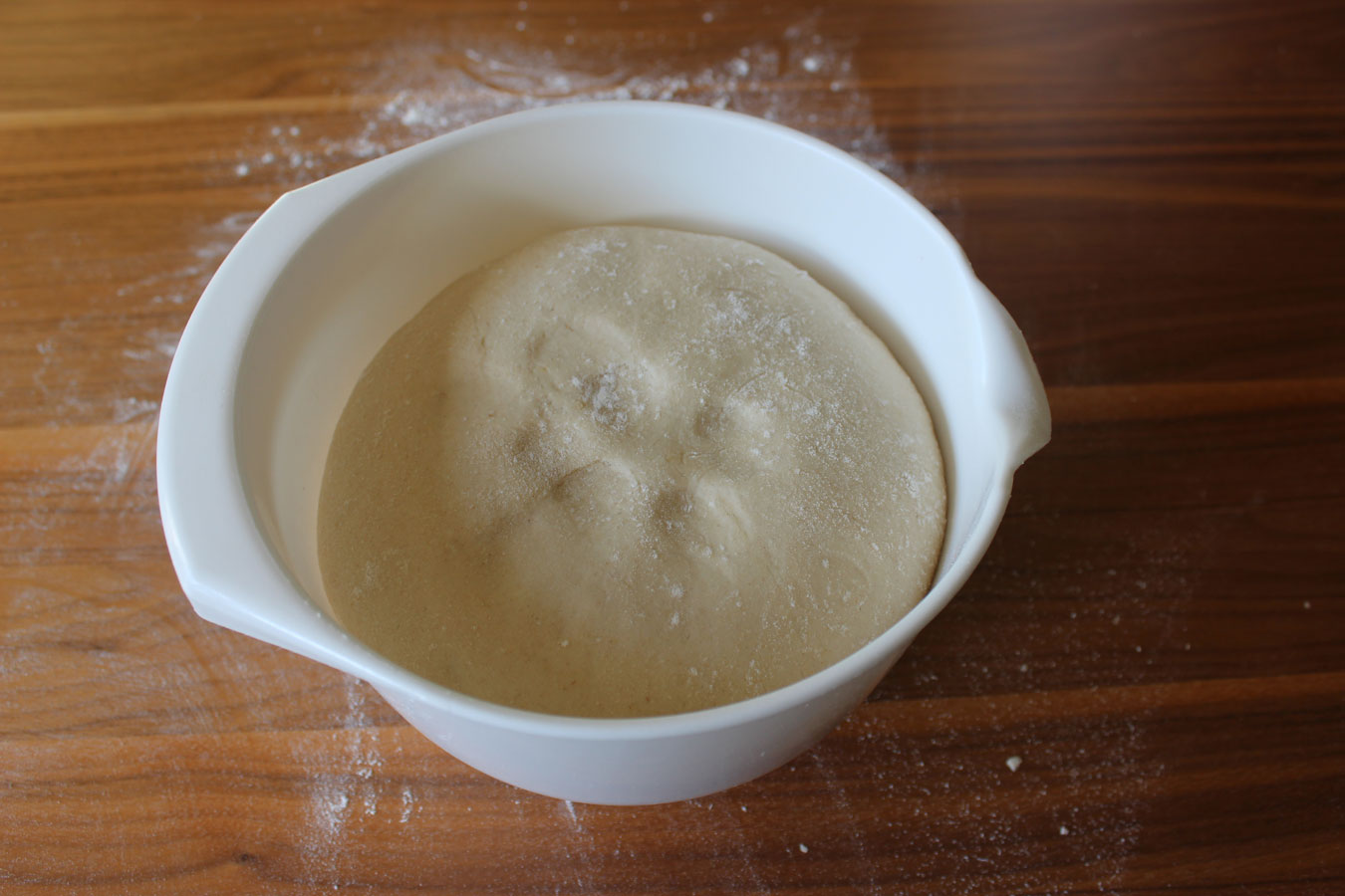 Mischbrotteig nach dem ersten Gehen